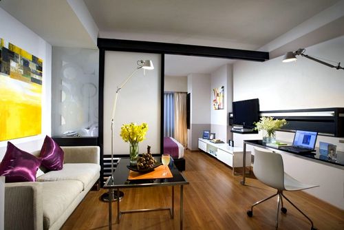 Двухкомнатная квартира-студия, примеры современных интерьеров, видео