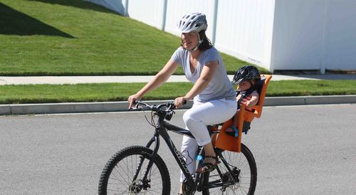 Как выбрать и установить детское кресло на велосипед?
