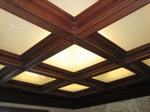 Кессонный потолок: деревянный для спальни на фото и прямоугольный, гибкий плинтус и монтаж