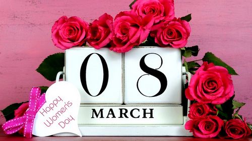 Классические и современные варианты поздравления с 8 марта женщинам