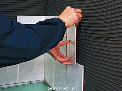 Облицовка стен керамической плиткой своими руками: технология и видео
