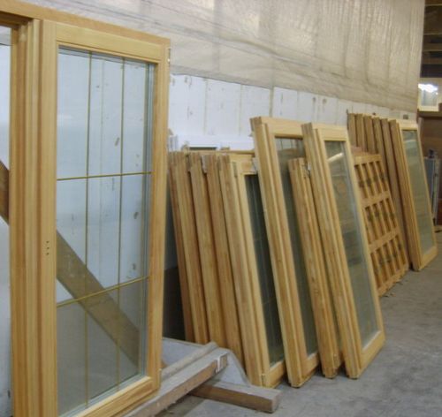 Правильная установка деревянных окон. Отличие технологии монтажа деревянных окон от пластиковых. Нюансы на которые необходимо обратить внимание в процессе монтажа деревянных окон.
