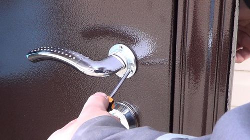Процедура замены замка на входной металлической двери