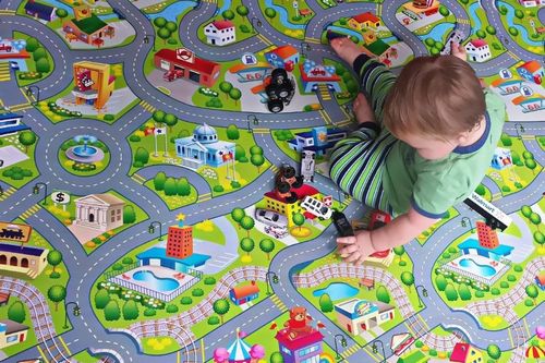 Развивающие детские ковры с дорогами фото: сюжеты, выбор и уход