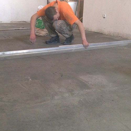 Укладка ламината на бетонный пол: фото, видео инструкция