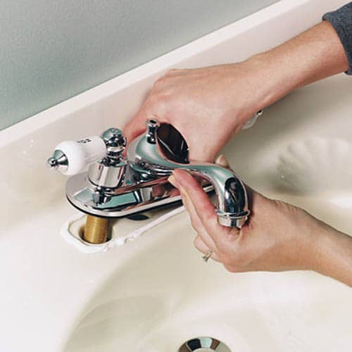 Установка умывальника в ванной своими руками: инструкция по сборке и монтажу