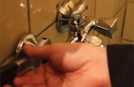Замена и установка смесителя в ванной своими руками